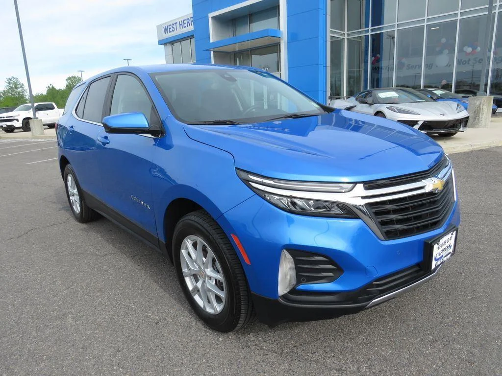Used 2024 Riptide Blue Chevrolet LT image 2