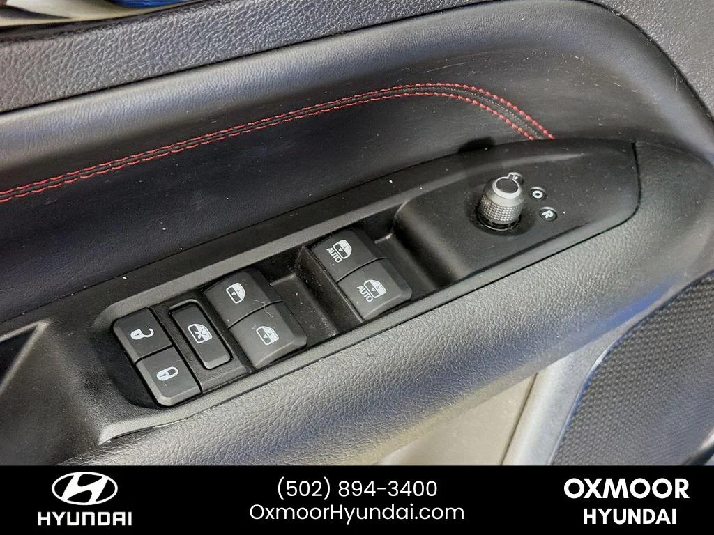 Used 2022 Laser Blue Pearlcoat Jeep Trailhawk image 17