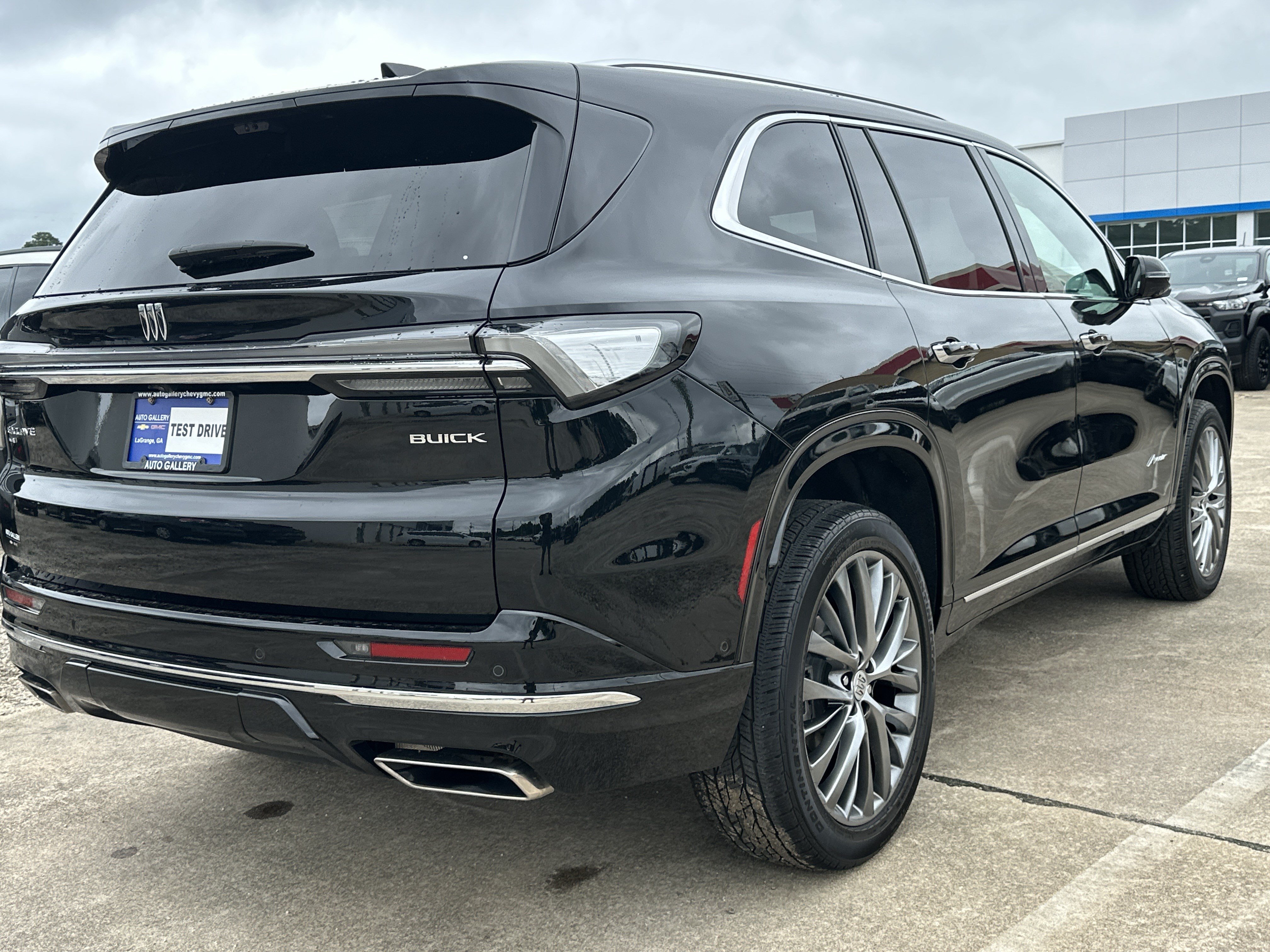 2025 Buick Enclave Avenir - Photo 6