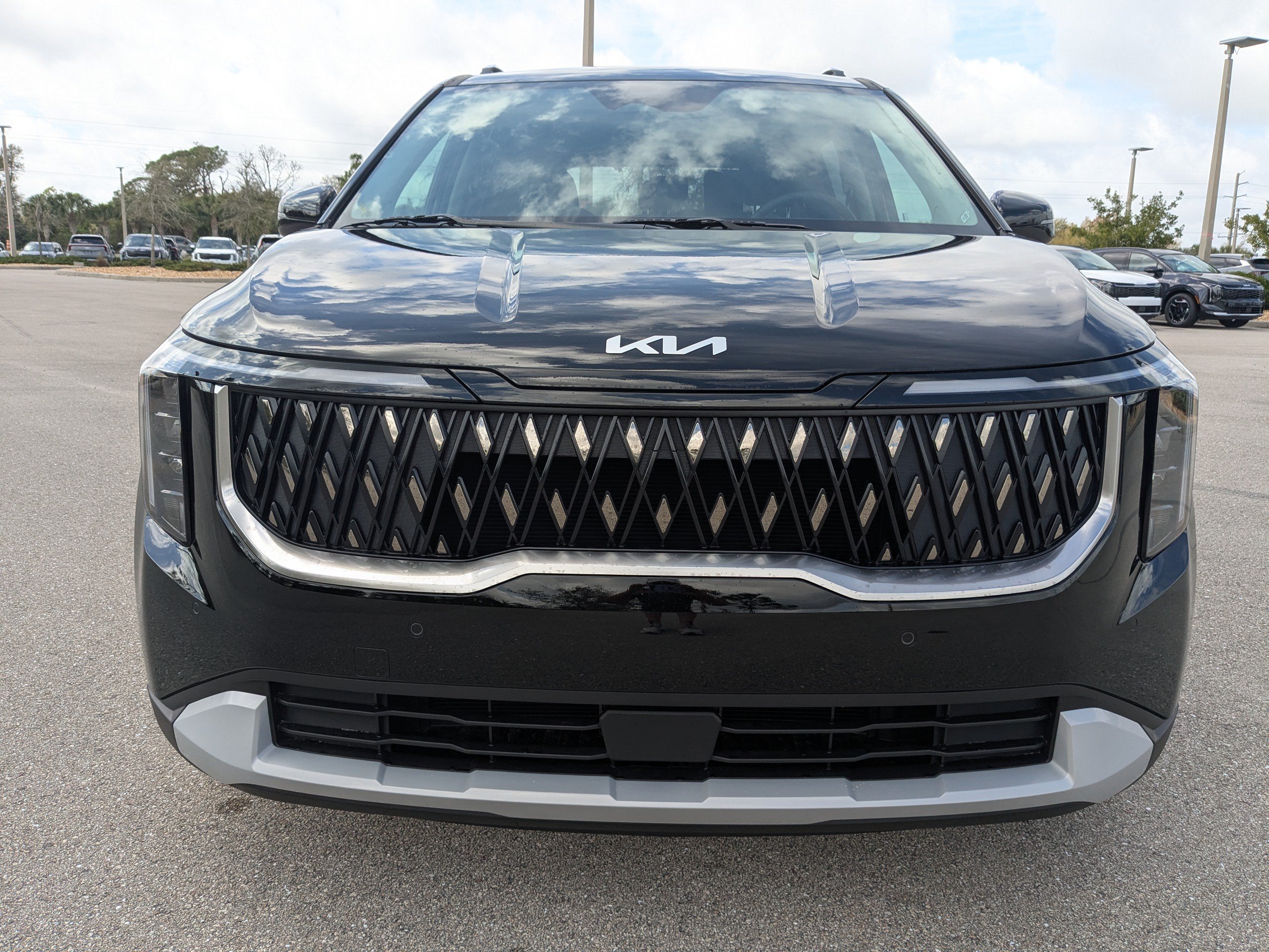 New 2026 Aurora Black Pearl Kia EX image 3