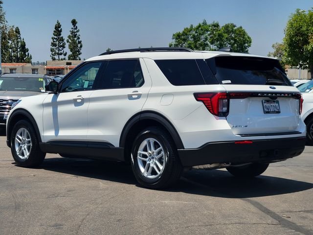 Used 2026 Star White Ford Active image 2