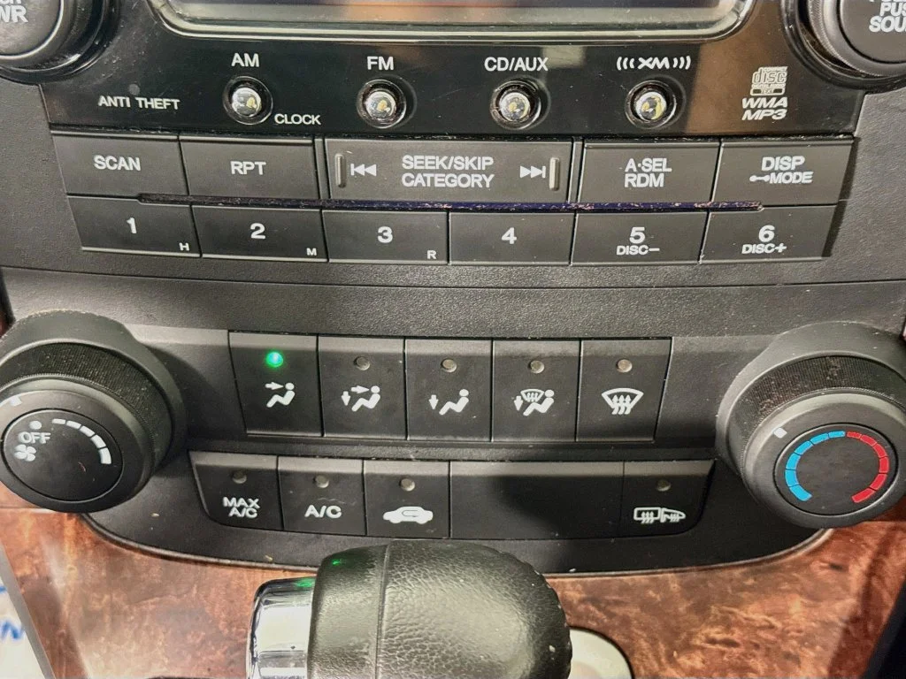 Used 2007 Silver Honda EX-L image 17