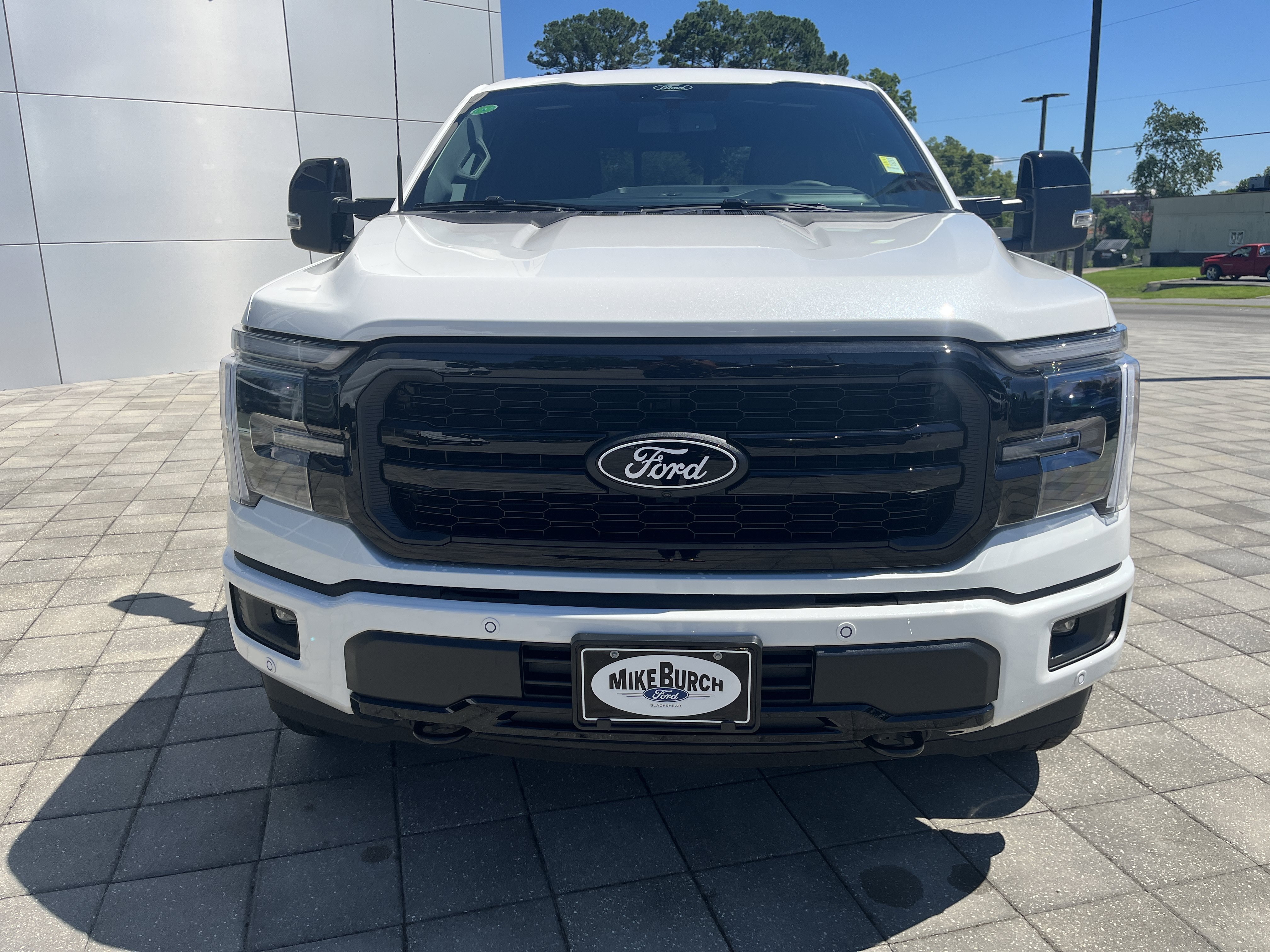 New 2026 Star White Metallic Tri-Coat Ford Lariat® image 9