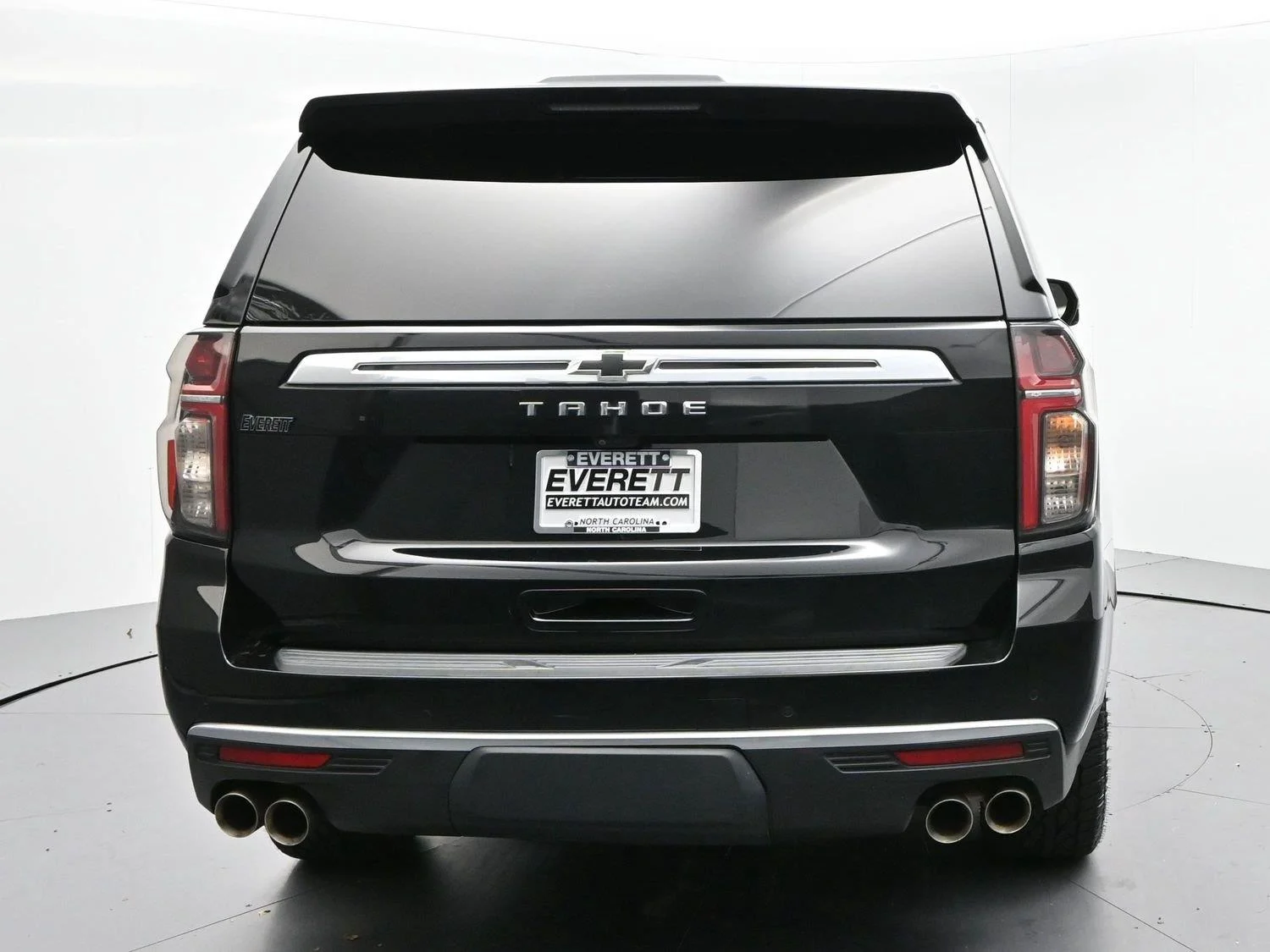 Used 2022 Black Chevrolet High Country image 6
