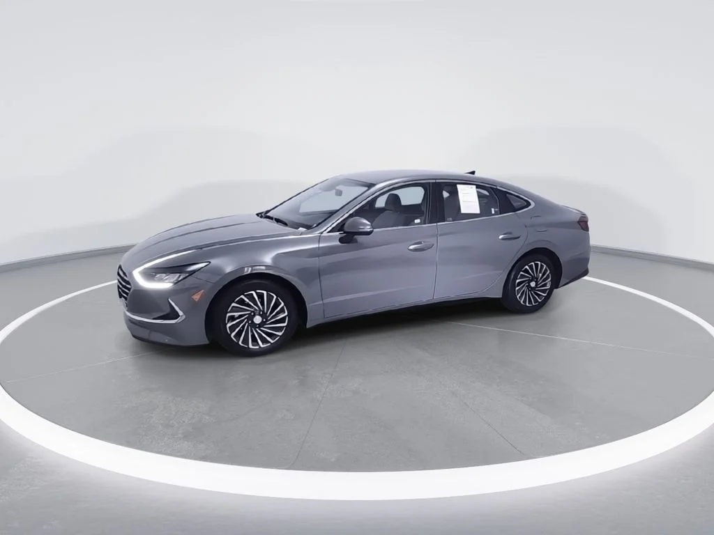 Used 2023 Gray Hyundai SEL image 5