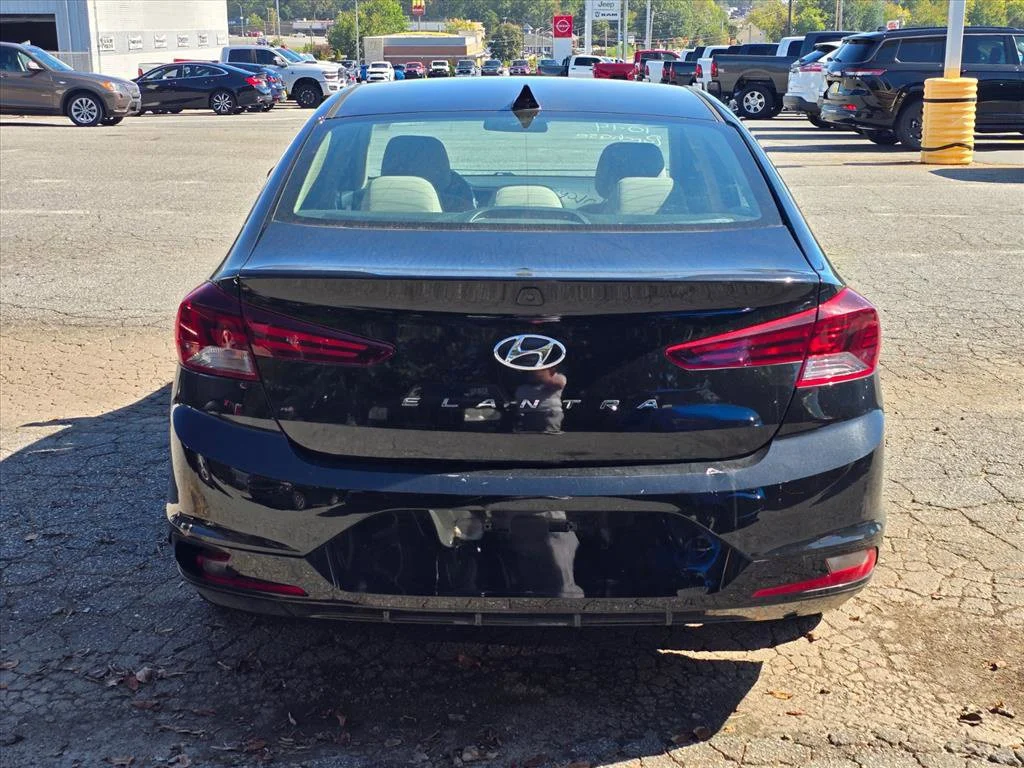 Used 2020 Black Hyundai SEL image 11