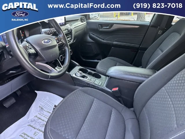 Used 2024 Red Ford Active image 19
