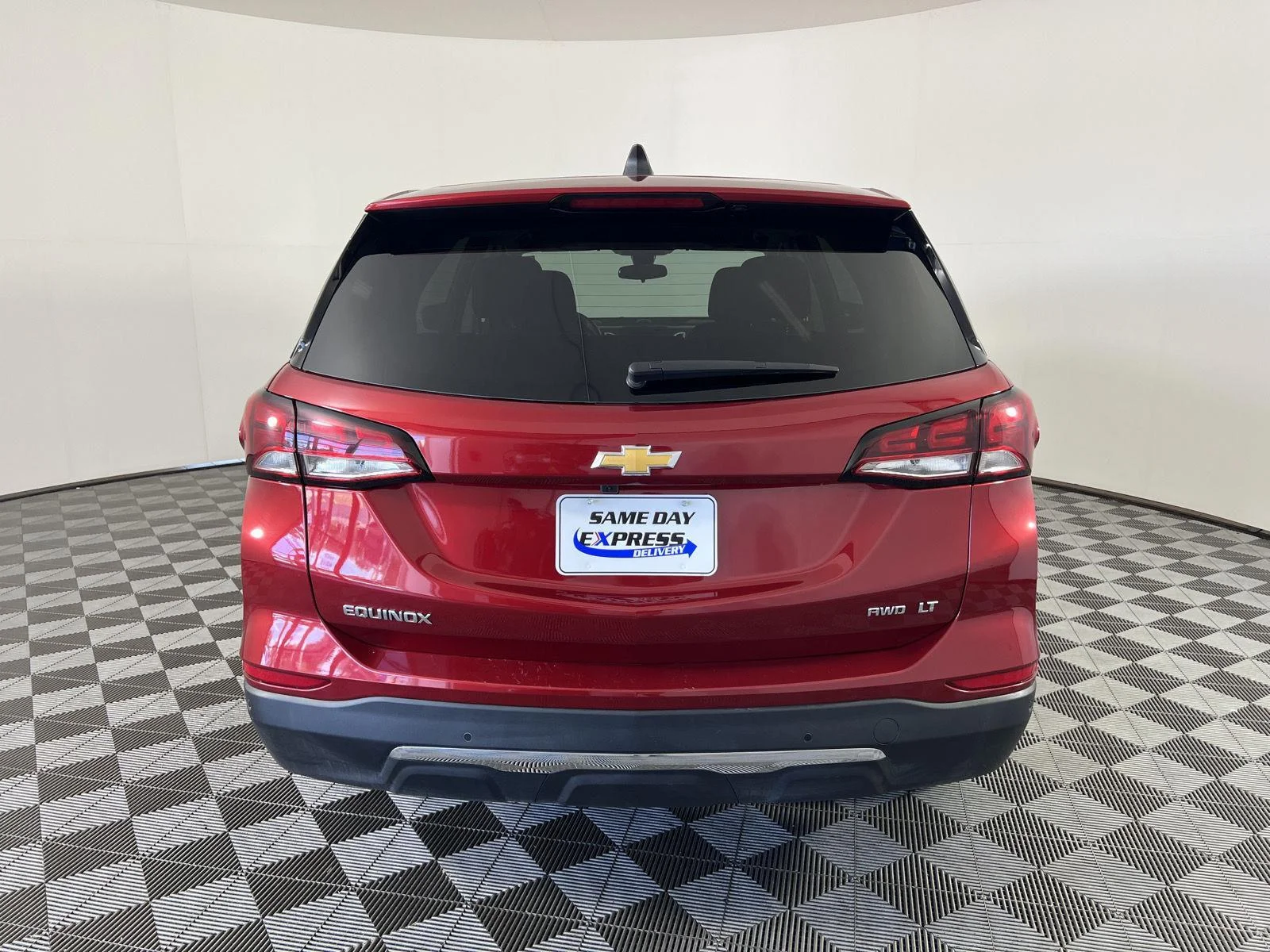 Used 2024 Radiant Red Tintcoat Chevrolet LT image 25