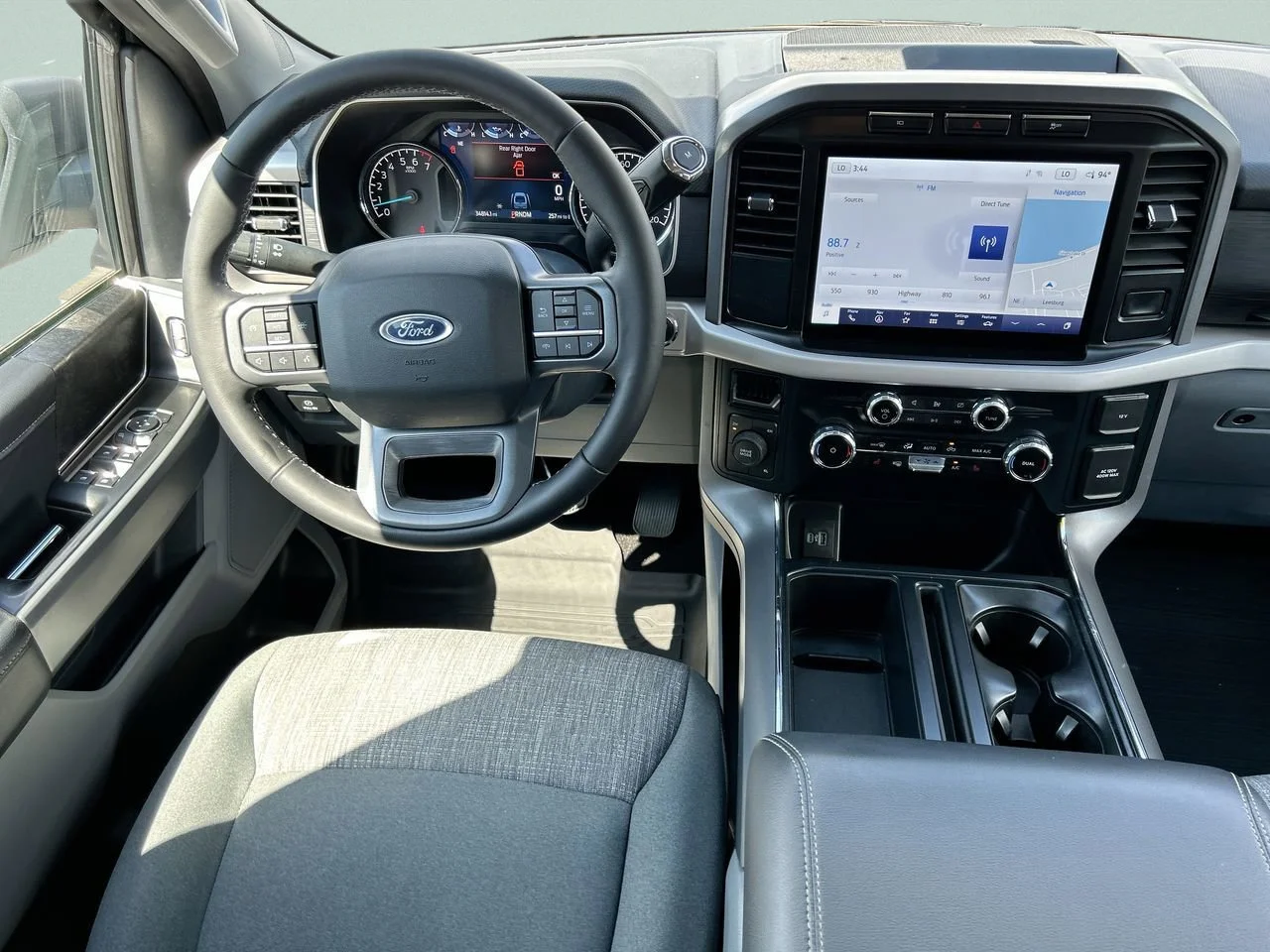 Used 2023 Avalanche Ford XLT image 18