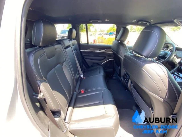 Used 2026 Silver Jeep Limited image 17