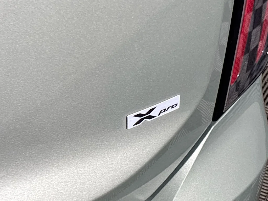 Used 2025 Green Kia EX X-Pro image 25