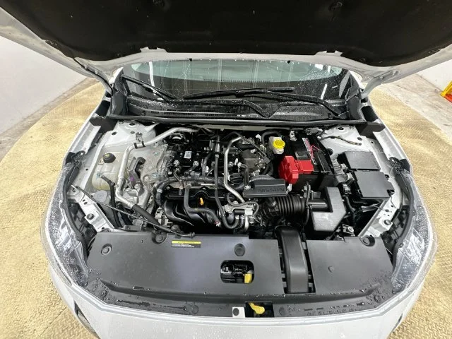 Certified Used 2025 White Nissan SR image 25