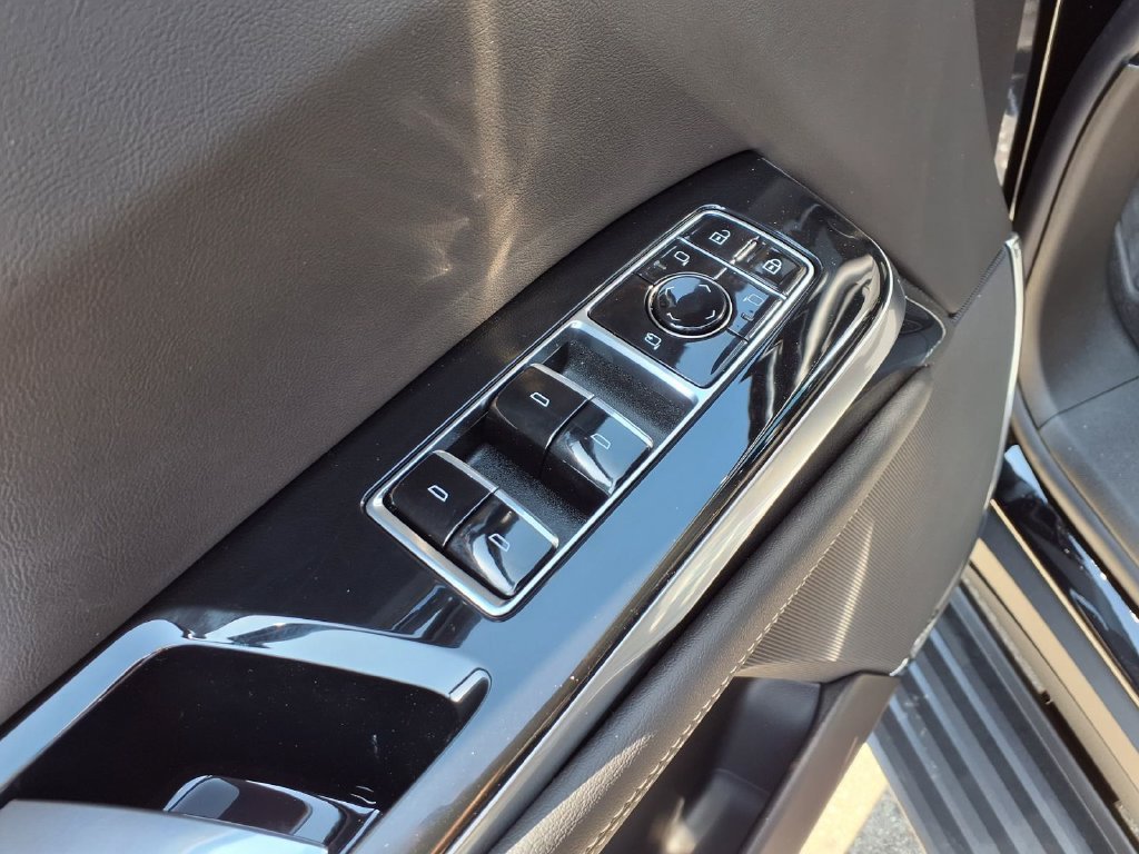 2026 Cadillac Escalade ESV Sport - Photo 15