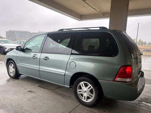 Used 2007 Green Ford SEL image 4