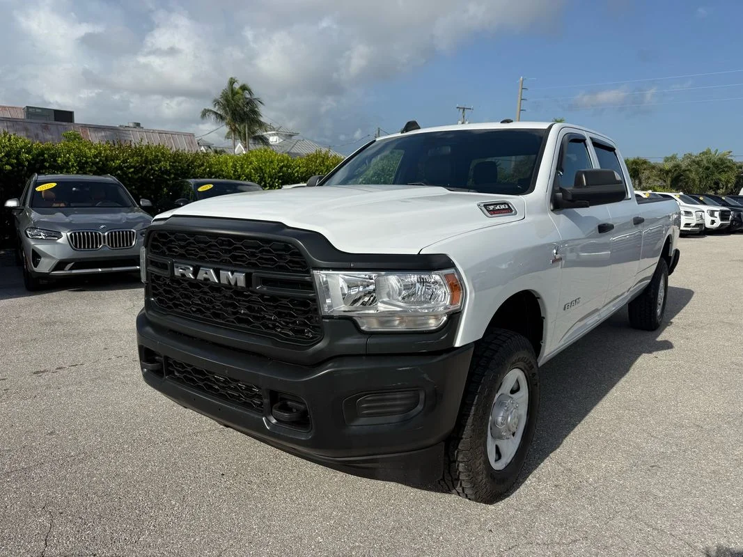 Used 2022  Ram Tradesman Crew Cab 4x4 8