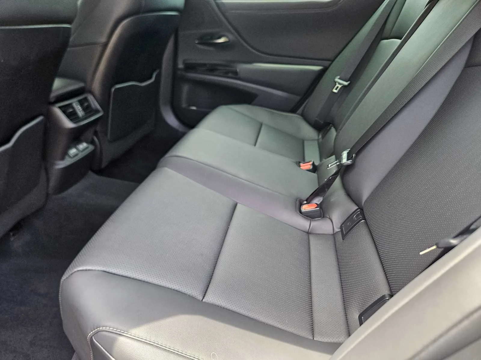 Certified Used 2023 EMINENT WHITE PEARL Lexus  image 22