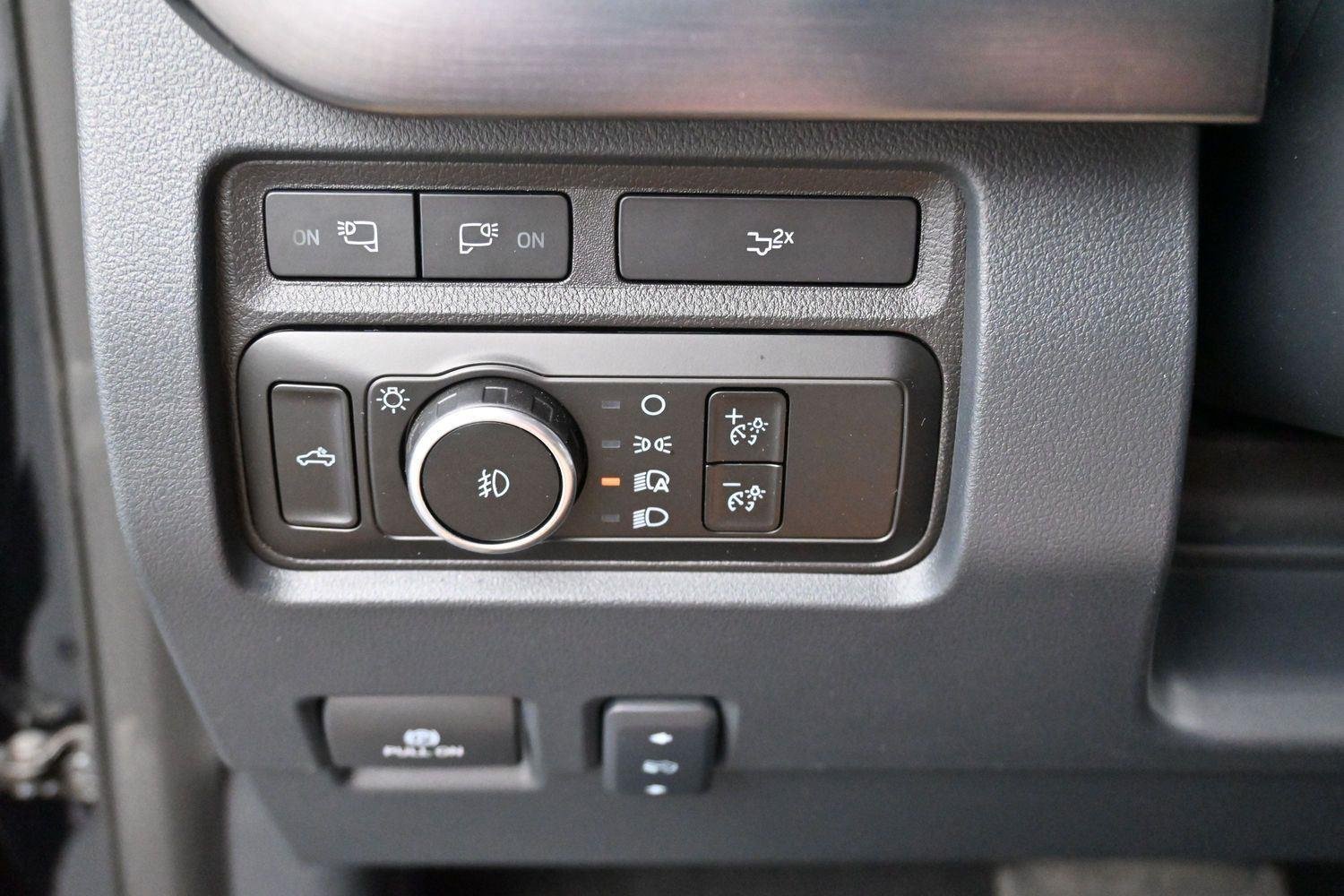 Used 2024 Agate Black Ford LARIAT image 18