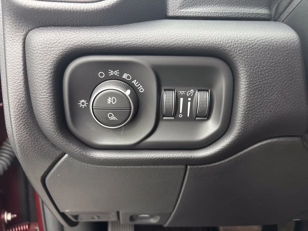 Used 2021 Red Ram Laramie image 29