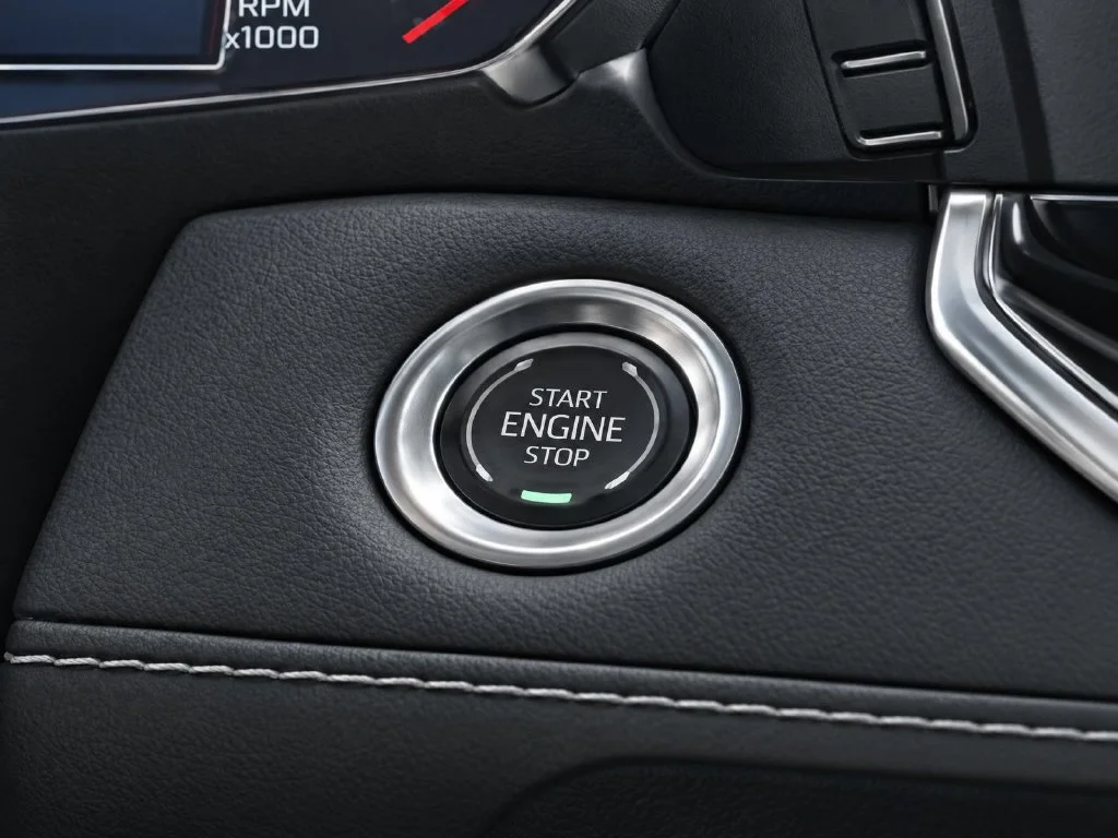 Used 2025 Black Chevrolet LT image 21