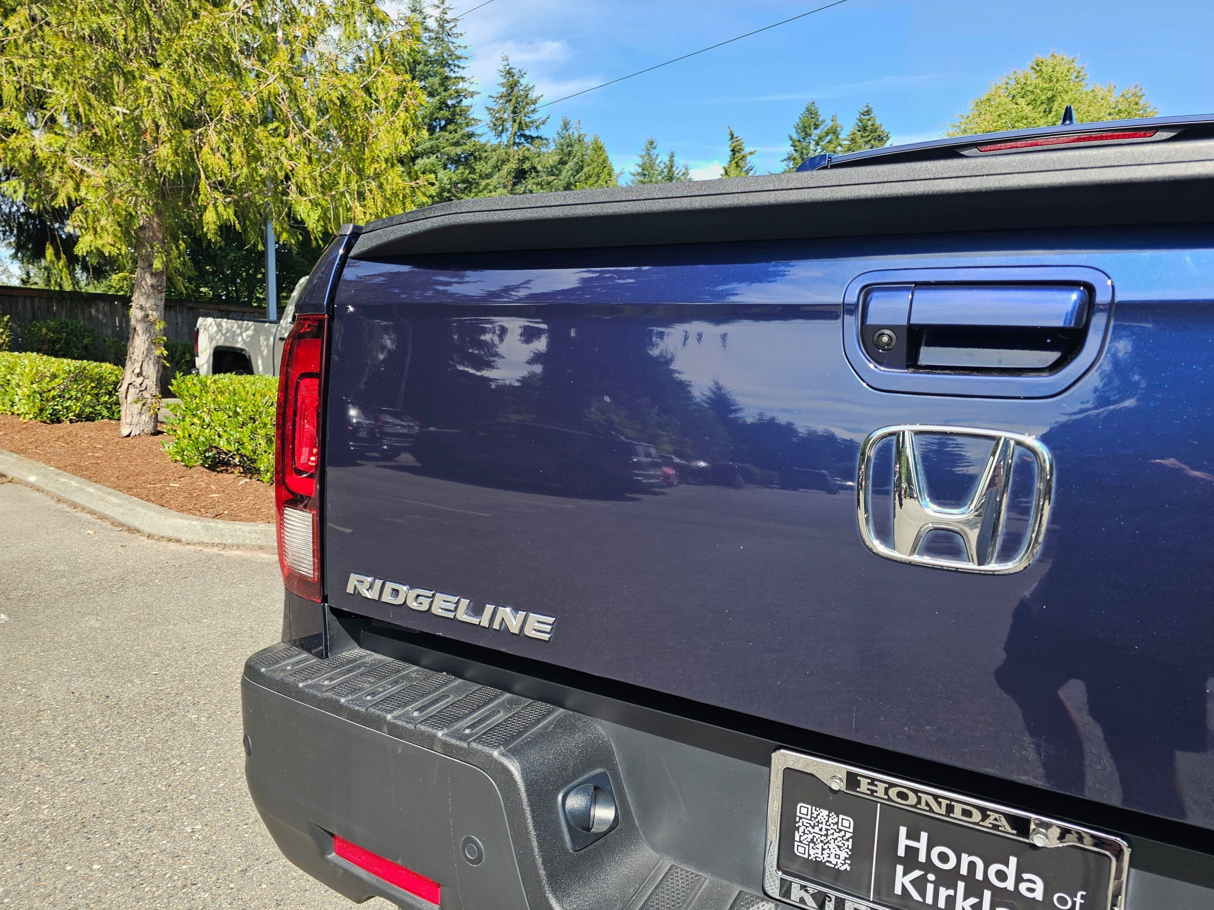 Certified Used 2023 Obsidian Blue Pearl Honda AWD RTL-E image 49