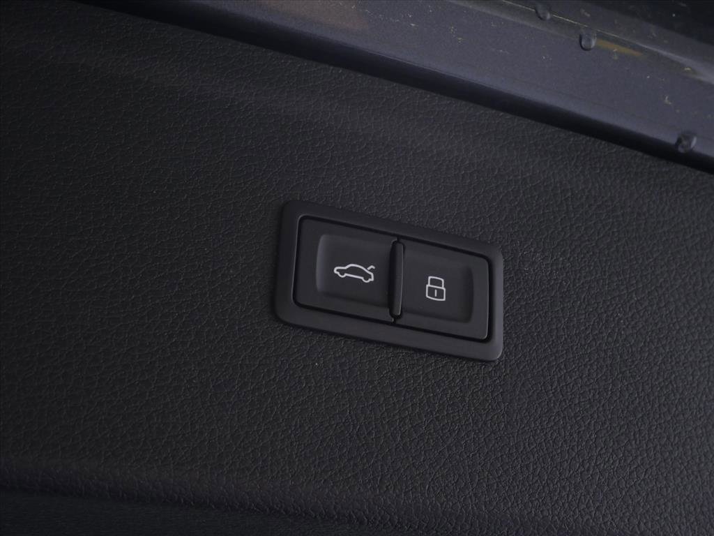Used 2024 Daytona Gray Audi S line Premium image 25