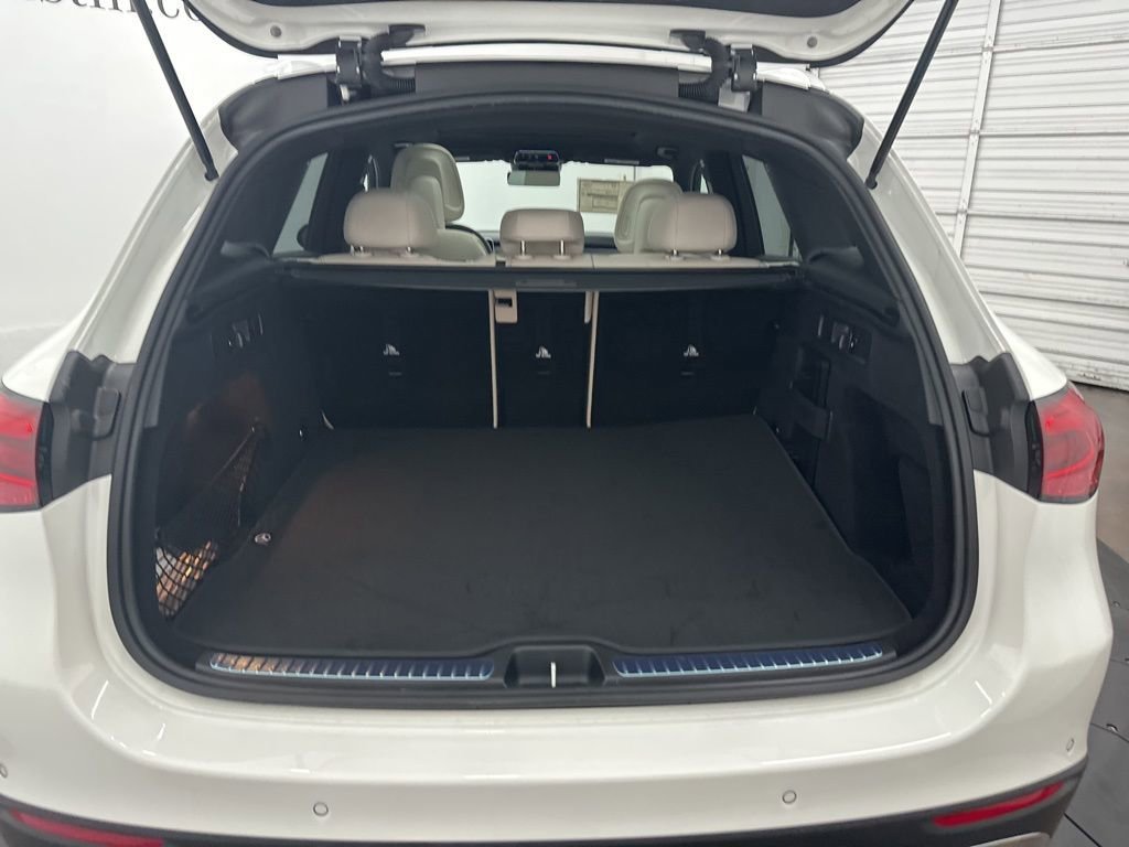 New 2026 Polar White Mercedes-Benz GLC 300 image 60