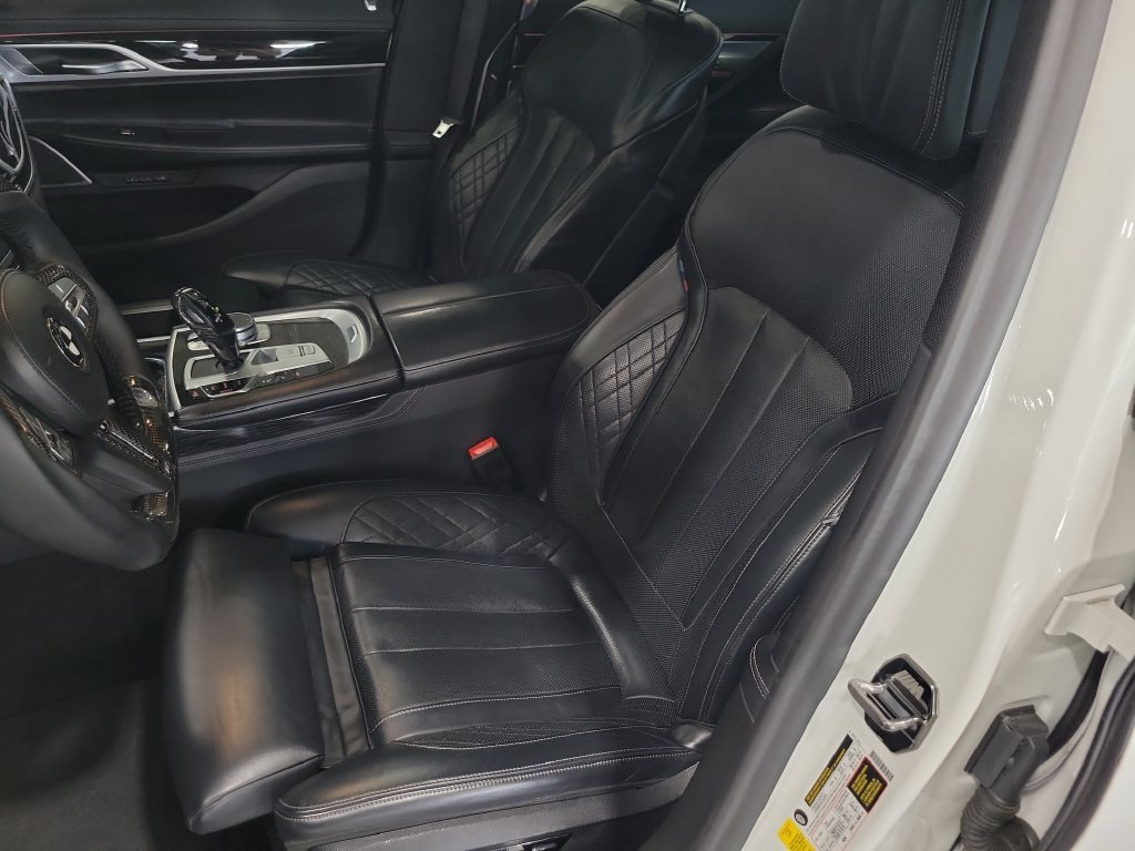 Used 2020 Alpine White BMW 740i image 21