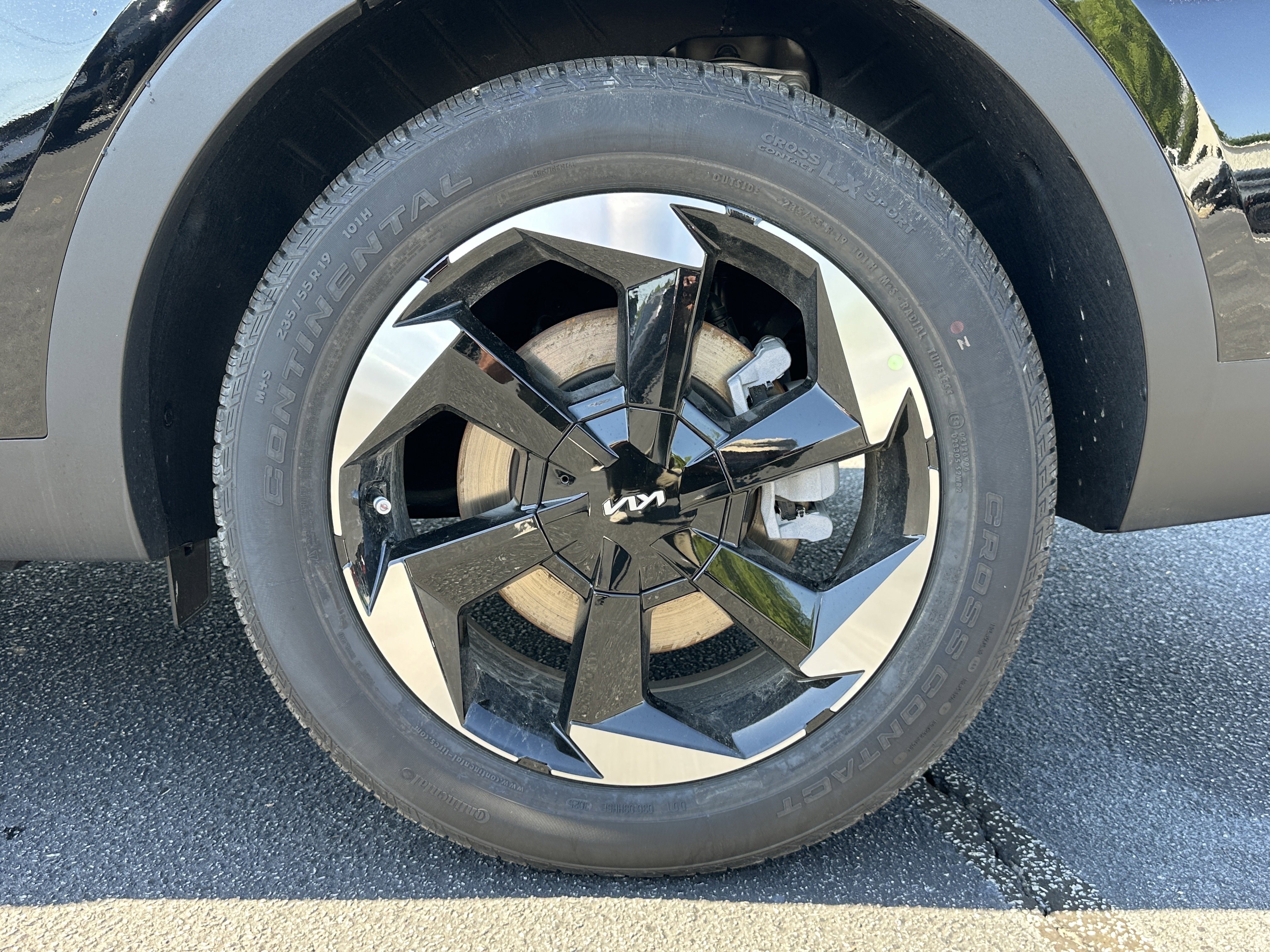 New 2026 Aurora Black Pearl Kia EX image 21