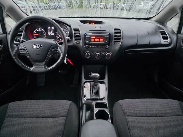 Used 2017 Silky Silver Kia LX image 21