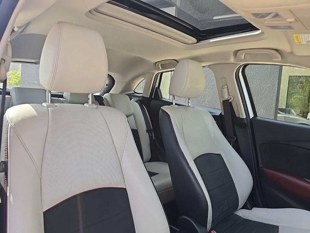 Used 2018  Mazda Grand Touring image 32
