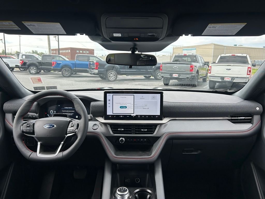 New 2027 Agate Black Metallic Ford ST-Line image 13