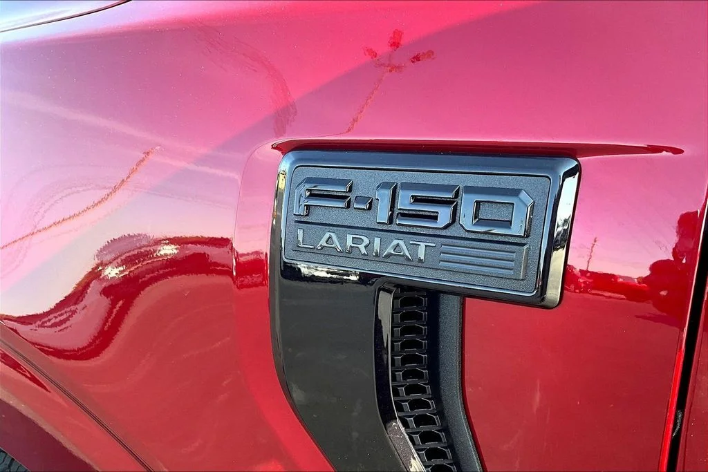 New 2026 Ruby Red Metallic Tinted Clearcoat Ford Lariat® image 9