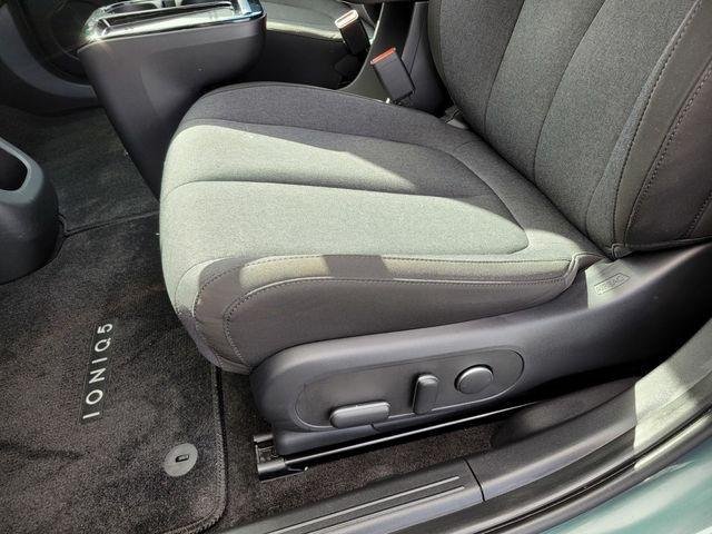 2025 Hyundai IONIQ 5 SE - Photo 14