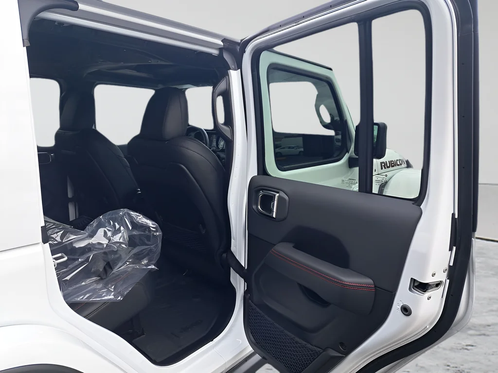 New 2026 Bright White Clear-Coat Exterior Paint Jeep Rubicon X image 14