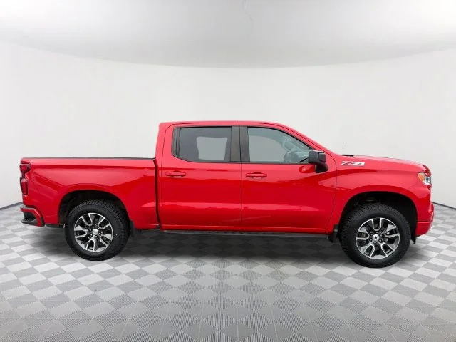 Used 2023 RED HOT Chevrolet RST image 4