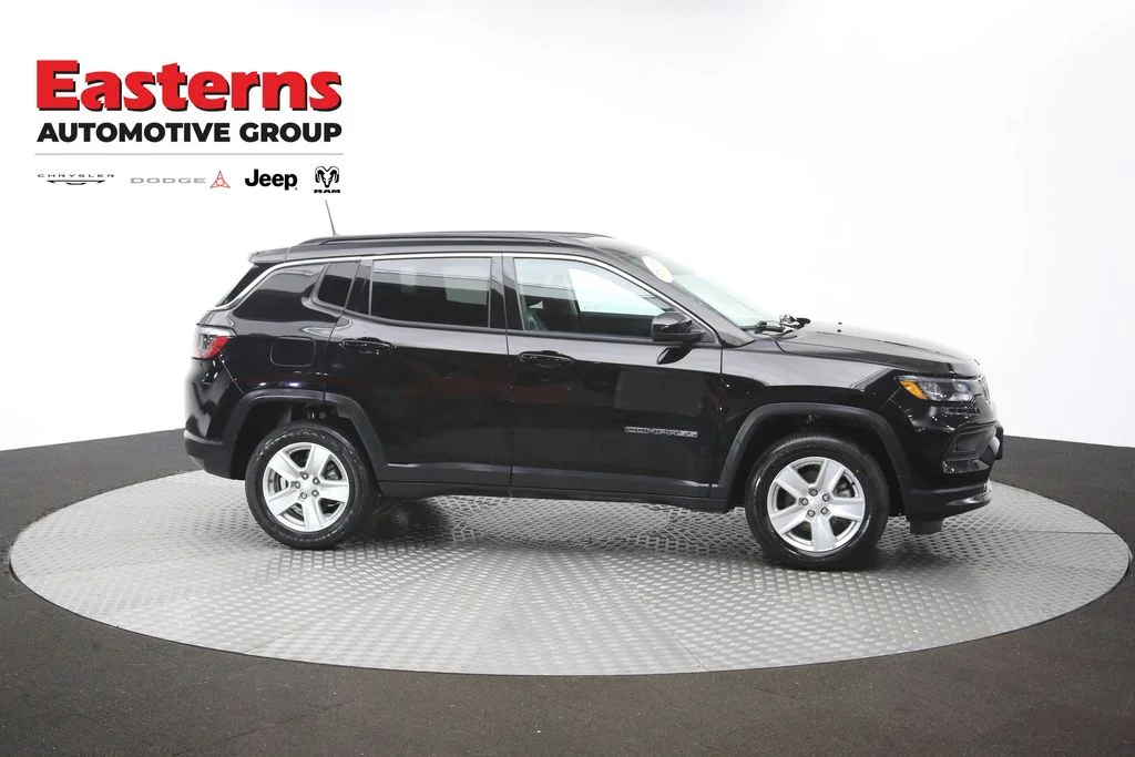 Certified Used 2022 Black Jeep Latitude image 45