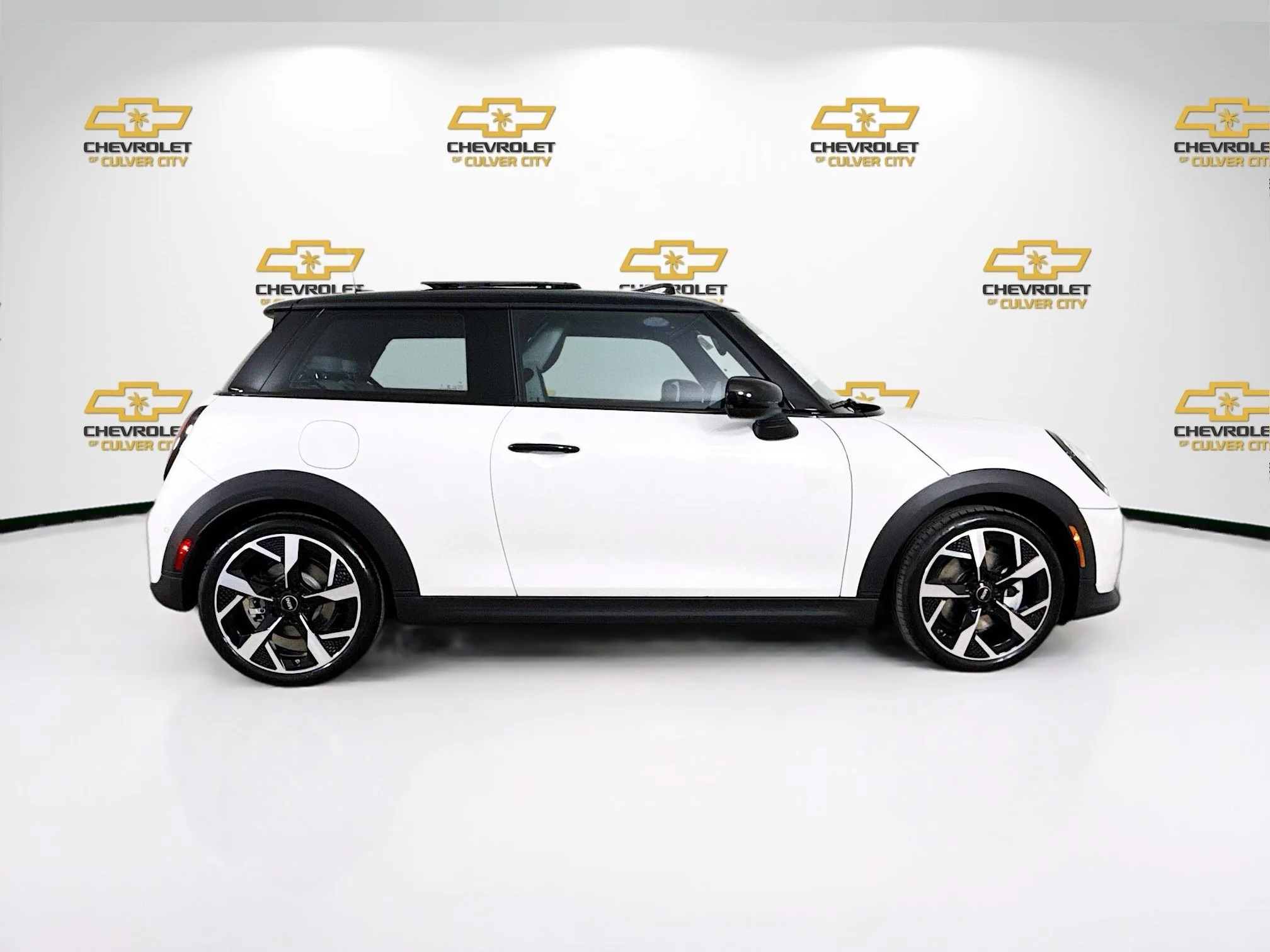 Used 2026  MINI Cooper Oxford Edition image 9