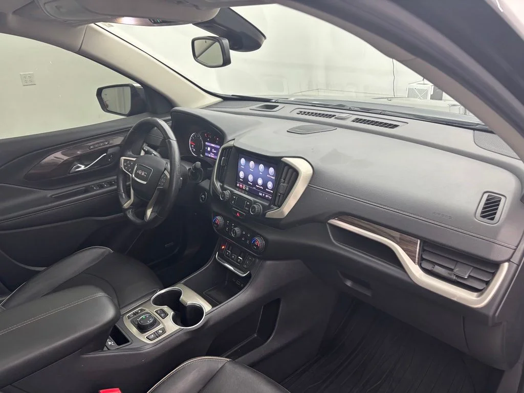 Used 2020 Black GMC Denali image 31