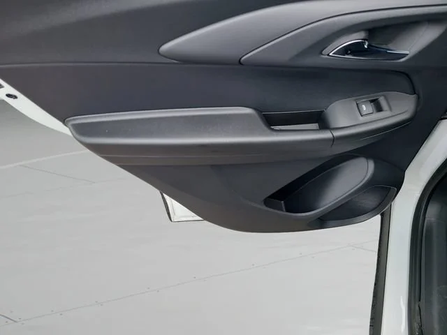 New 2026 Iridescent Pearl Tricoat Chevrolet RS image 15