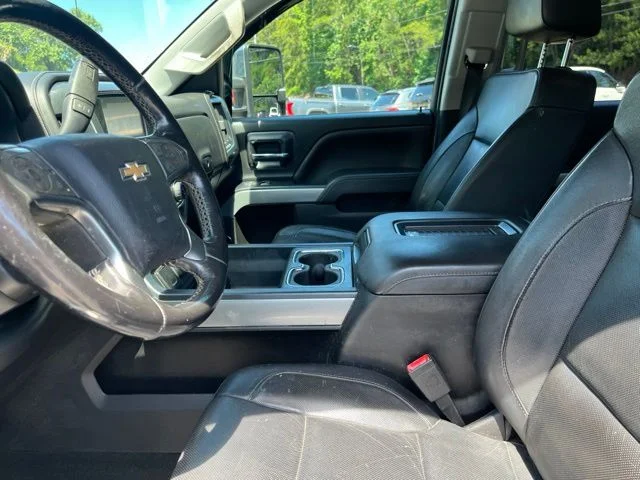Used 2017 White Chevrolet LTZ image 8