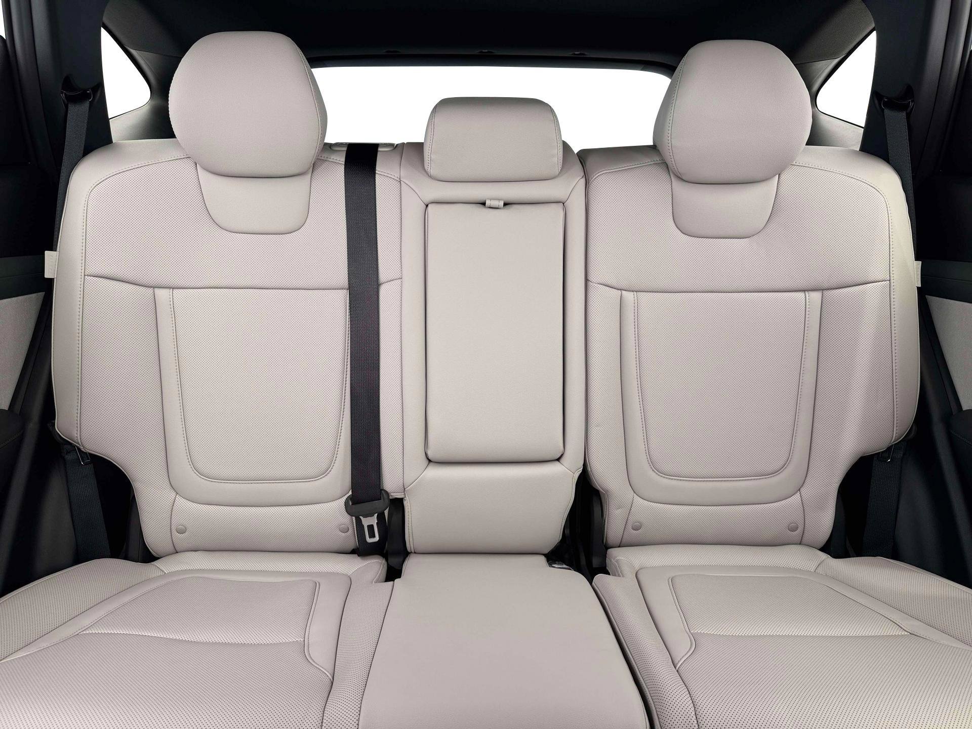 New 2026 Shimmering Silver Hyundai Limited image 16