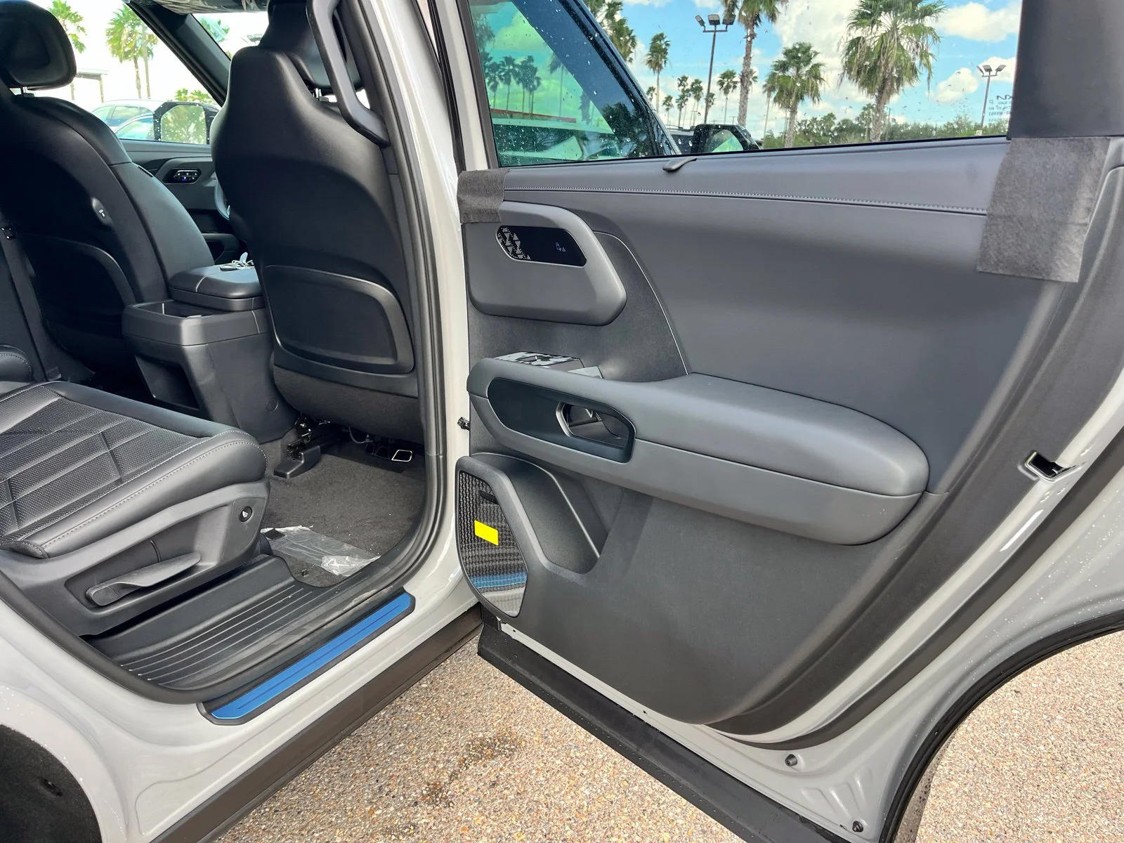 New 2027 Gray Kia X-Line SX image 19