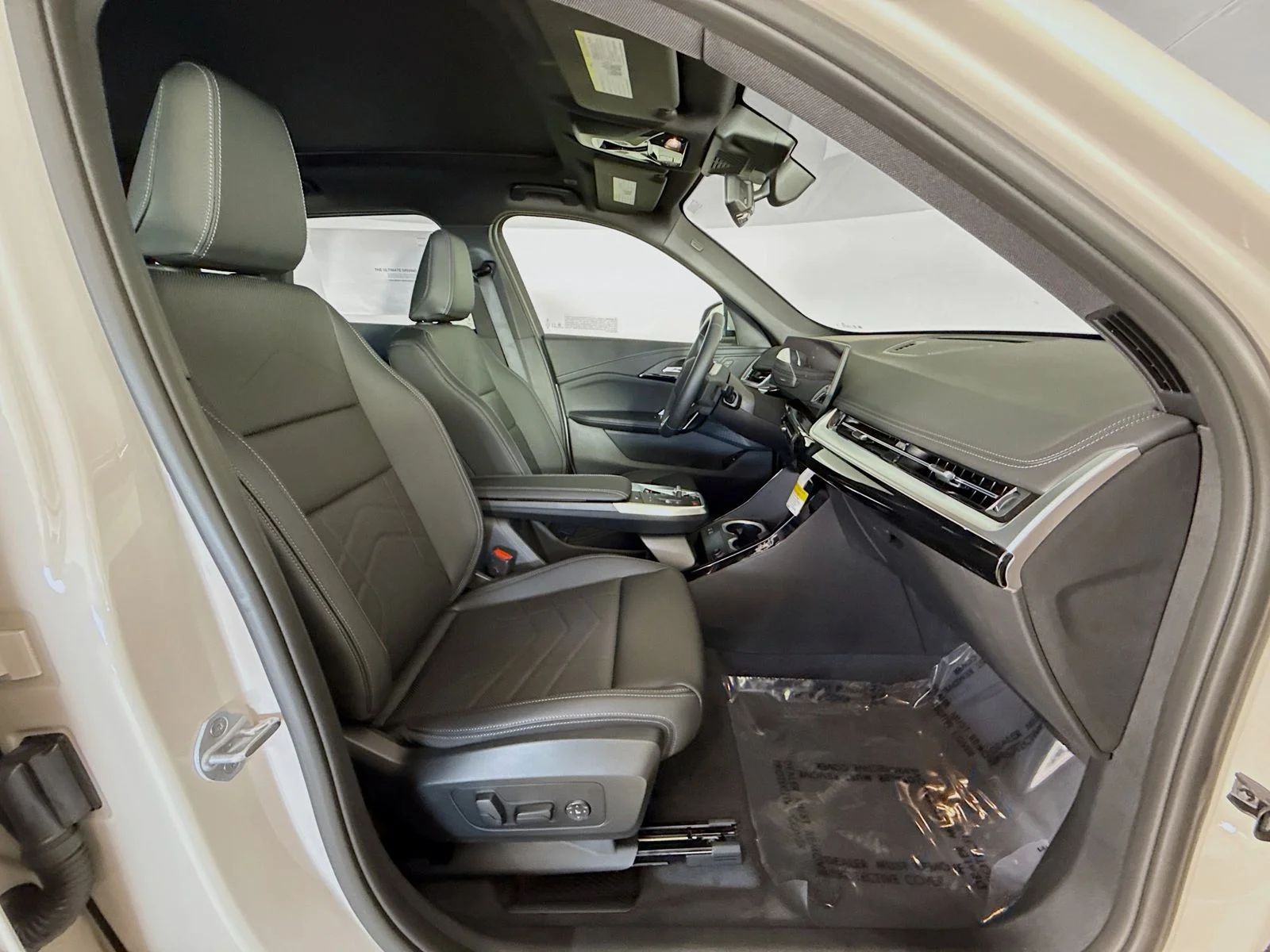 New 2026 Dune Grey Metallic BMW xDrive28i image 29