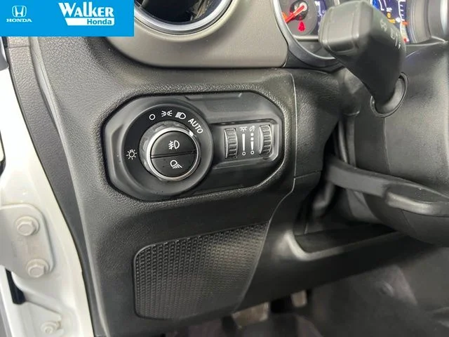 Used 2021 Bright White Clearcoat Jeep Rubicon image 21