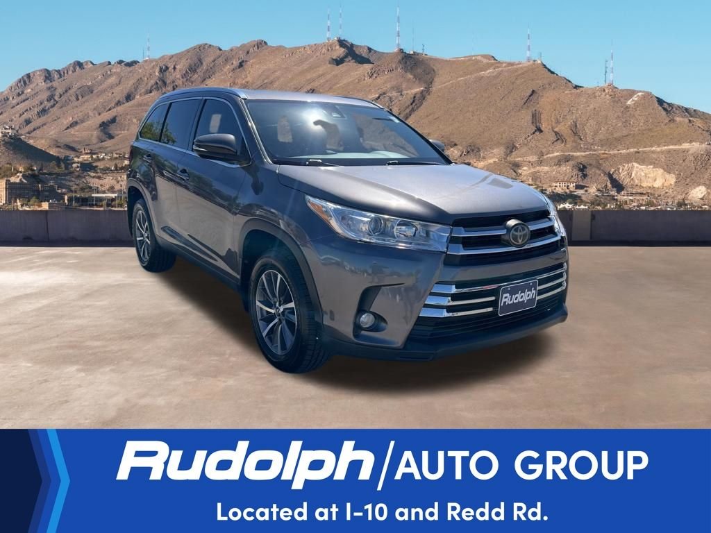 Used 2019 Gray Toyota XLE image 7