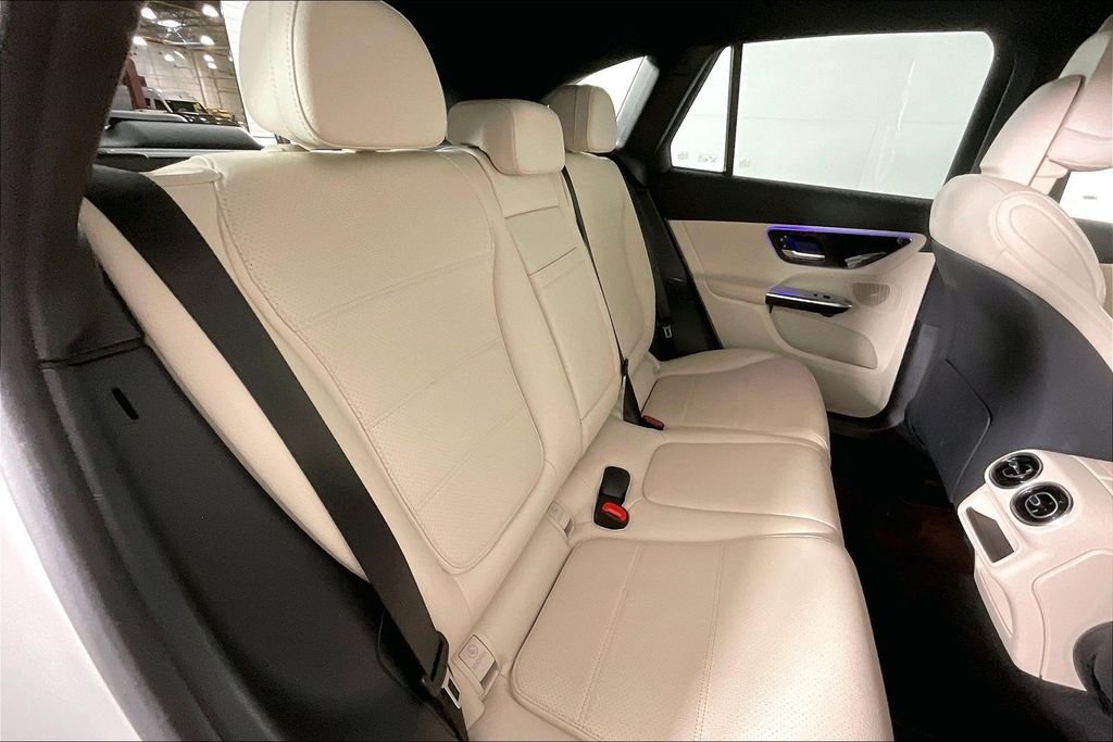 2025 Mercedes-Benz GLC Base - Photo 19