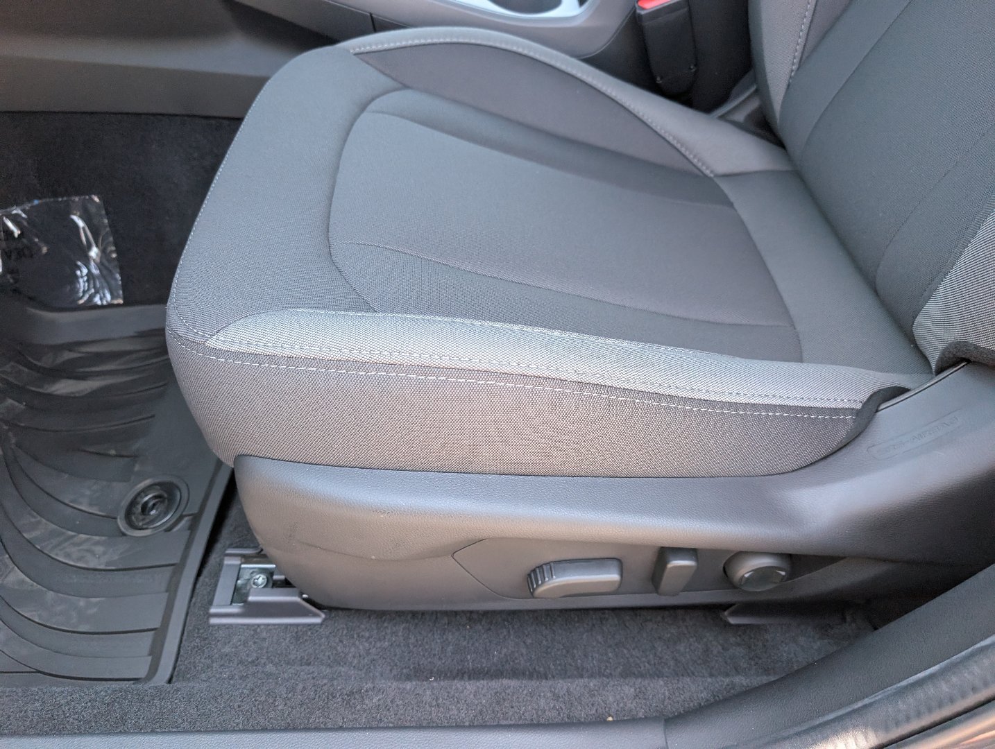 New 2026 MAGNETITE GRAY PEARL Subaru Premium image 20