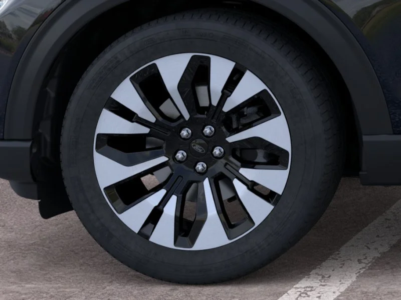 New 2026 Agate Black Metallic Ford Platinum™ image 19