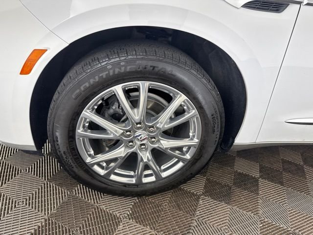 Used 2023 White Buick Essence image 34
