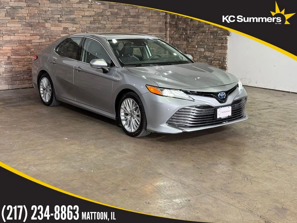 Used 2020 Celestial Silver Metallic Toyota XLE image 1